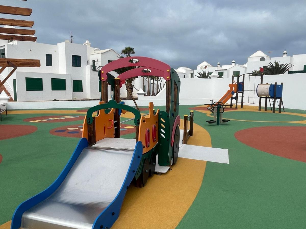 Izaro Apartamento Atico De Lujo Cerca De Playa Dorada Playa Blanca  Extérieur photo