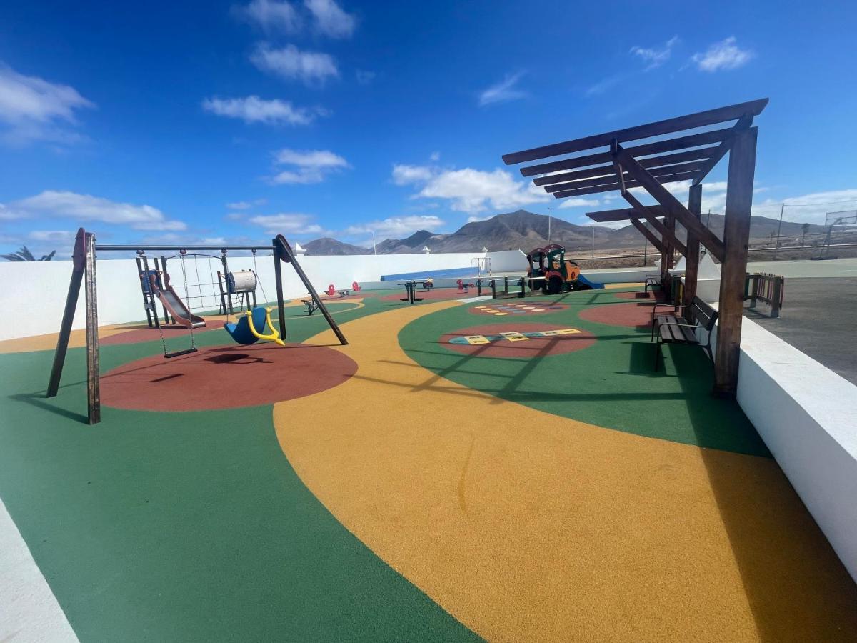 Izaro Apartamento Atico De Lujo Cerca De Playa Dorada Playa Blanca  Extérieur photo