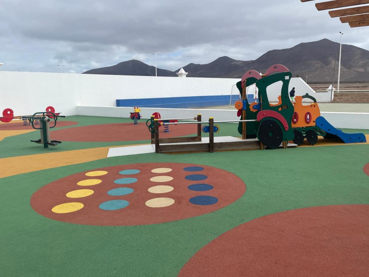 Izaro Apartamento Atico De Lujo Cerca De Playa Dorada Playa Blanca  Extérieur photo