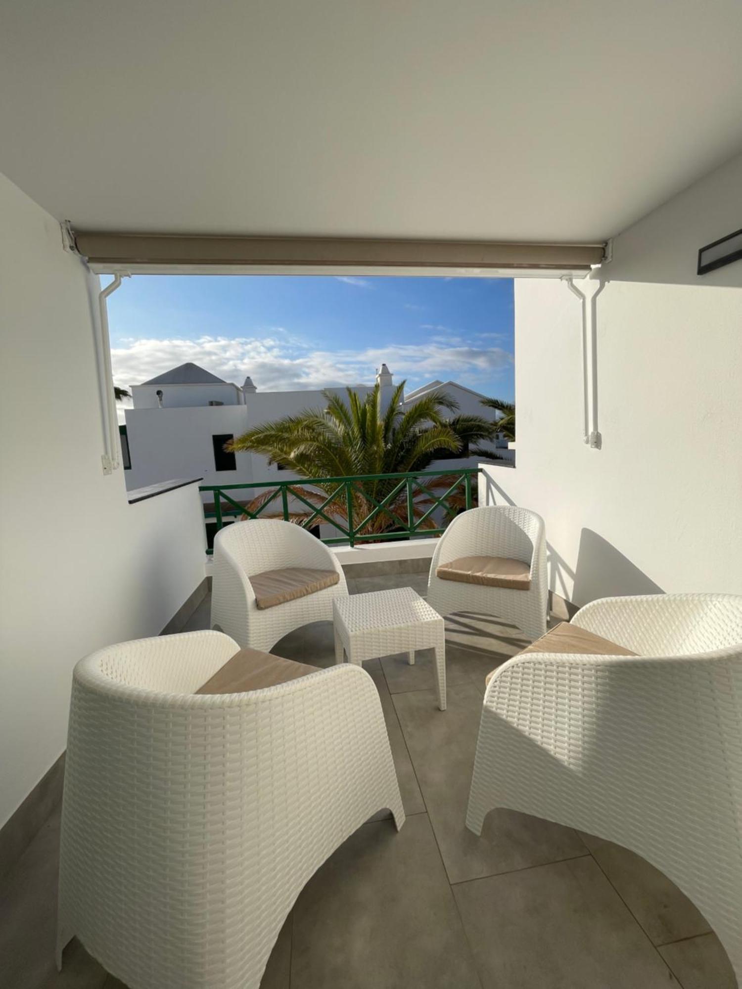 Izaro Apartamento Atico De Lujo Cerca De Playa Dorada Playa Blanca  Extérieur photo